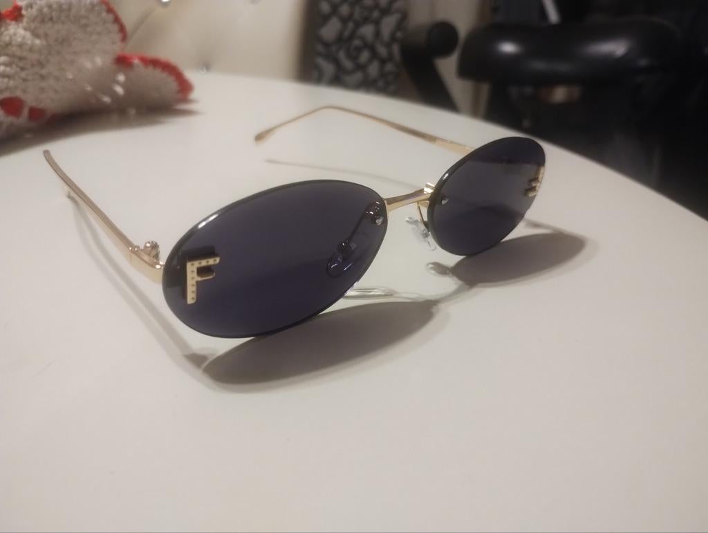 Stijlvolle Zonnebril Fendi, Ophalen of Verzenden, Nieuw, Zonnebril