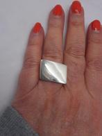 Zilveren zware modernist ring maat 19 nr.408