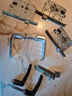 Divers hang- en sluitwerk Ivana Nemef, Ophalen, Gebruikt, Slot