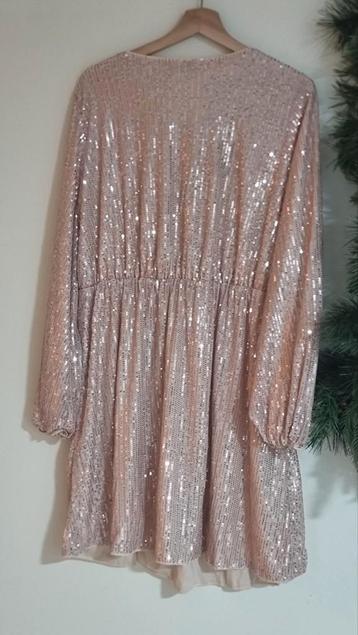 Feestelijke jurk maat 2XL beschikbaar voor biedingen