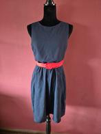 Donker blauwe jurk. M, Maat 38/40 (M), Boven de knie, Verzenden, Blauw