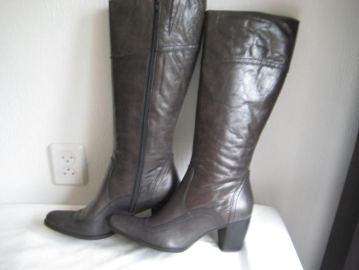 Moccio-nieuw-prachtige hoge leren laarzen-donkergrijs-mt 40, Kleding | Dames, Schoenen, Nieuw, Hoge laarzen, Grijs, Ophalen of Verzenden