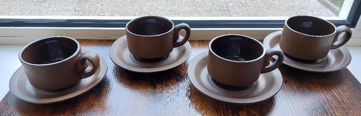 vier 4 Cor Unum kop en schotels, Antiek en Kunst, Antiek | Keramiek en Aardewerk, Ophalen