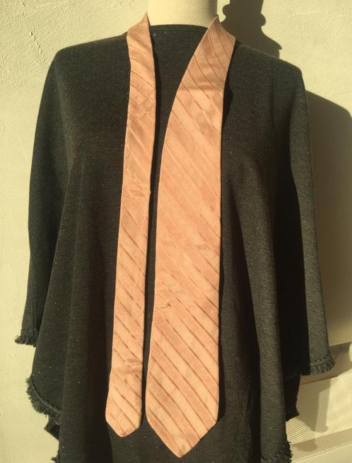Prachtige Sarar stropdas 100%zijde silk Italië roze Uniek, Kleding | Heren, Kostuums en Colberts, Nieuw, Overige maten, Overige kleuren