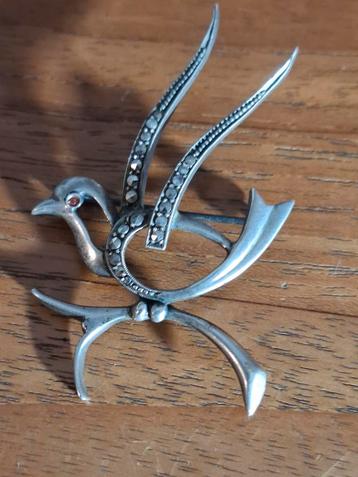 Zilveren Broche Vogel. beschikbaar voor biedingen