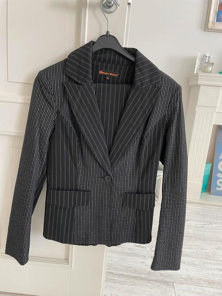 Wonder Woman Pak Zwart/Zilver - Maat 38, Kleding | Dames, Jasjes, Kostuums en Pakken, Zo goed als nieuw, Kostuum of Pak, Maat 38/40 (M)