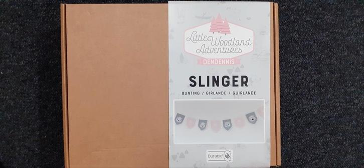 Slinger haken. Vlaggen haken den dennis haakpakket, Hobby en Vrije tijd, Breien en Haken, Nieuw, Haken, Patroon of Boek, Ophalen of Verzenden