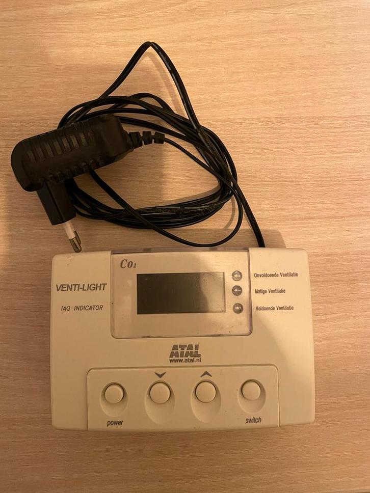 Atal Venti-Light CO2 Meter / Thermometer, Doe-het-zelf en Verbouw, Ventilatie en Afzuiging, Gebruikt, Ventilator, Ophalen of Verzenden
