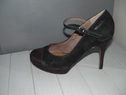 Tamaris suede zwarte hakken, plateau pumps maat 39, Kleding | Dames, Schoenen, Zo goed als nieuw, Pumps, Zwart, Ophalen of Verzenden