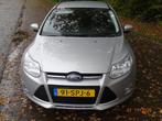 Ford Focus 1.6 Ti-vct 92KW 5-D 2011 Grijs, Auto's, 1596 cc, 4 cilinders, 635 kg, Handgeschakeld