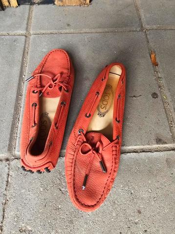 Tod's Mocassins Oranje beschikbaar voor biedingen