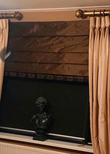 2 elektrische vouwgordijnen de Suikertuin Maison sucre  beschikbaar voor biedingen