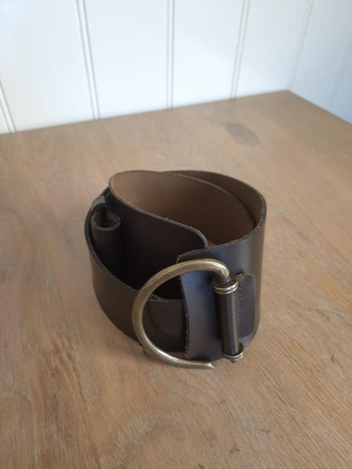 Donkerbruine leren damesriem, Kleding | Dames, Riemen en Ceinturen, Zo goed als nieuw, Heupriem, 80 tot 90 cm, 5 cm of meer, Bruin