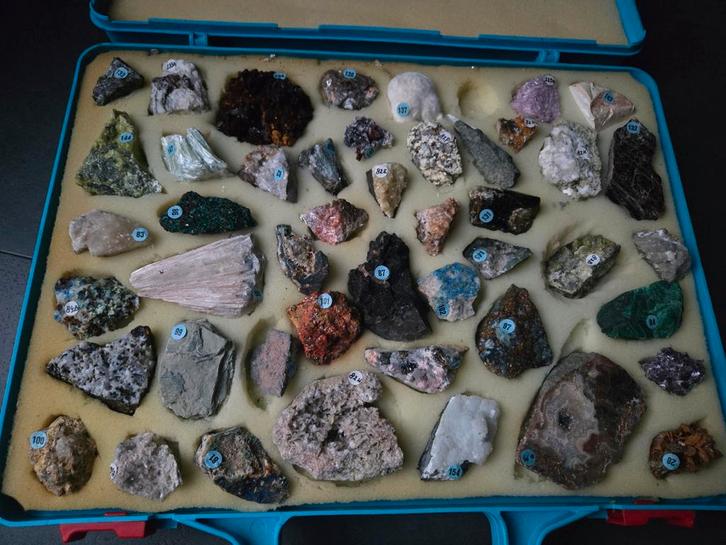 Mineralenverzameling, Verzamelen, Mineralen en Fossielen, Mineraal, Ophalen of Verzenden