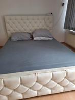 Bed en matras mag voor 100 Euro weg, Gebruikt, Ophalen of Verzenden