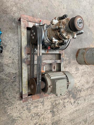 Startlucht compressor 30 bar beschikbaar voor biedingen