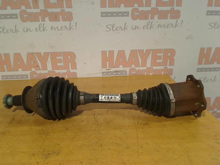 Aandrijfas Links Voor Skoda Fabia III (NJ3) 2021 6C0407271AG, Auto-onderdelen, Transmissie en Toebehoren, Skoda, Gebruikt