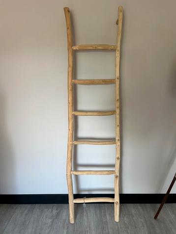 Mooie decoratie ladder beschikbaar voor biedingen