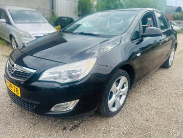 Opel Astra 1.4 Edition AIRCO beschikbaar voor biedingen