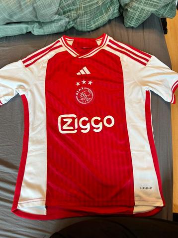 Ajax shirt met naam Casper maat 152 (valt klein) beschikbaar voor biedingen