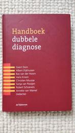 Handboek dubbele diagnose, Ophalen of Verzenden, Zo goed als nieuw, HBO