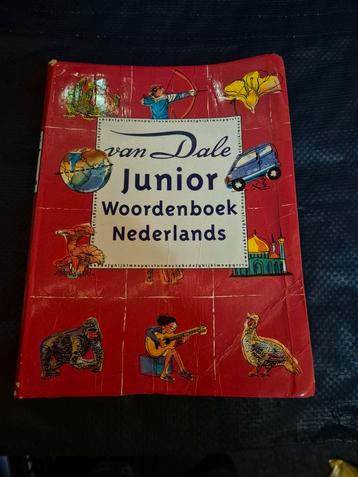 Van Dale Junior Woordenboek Nederlands beschikbaar voor biedingen