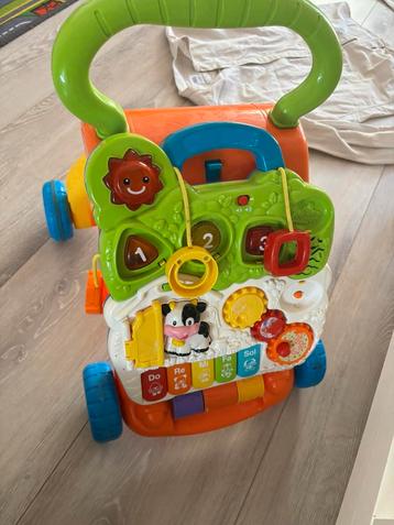 V tech loopwagen met geluid!  beschikbaar voor biedingen