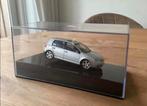 Volkswagen Golf V van Autoart, Hobby en Vrije tijd, Modelauto's | 1:43, Ophalen of Verzenden, Gebruikt, Auto, Overige merken