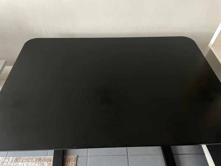 Zwart IKEA Bekant bureau 120x80cm, Huis en Inrichting, Bureaus, Gebruikt, Bureau, In hoogte verstelbaar, Ophalen