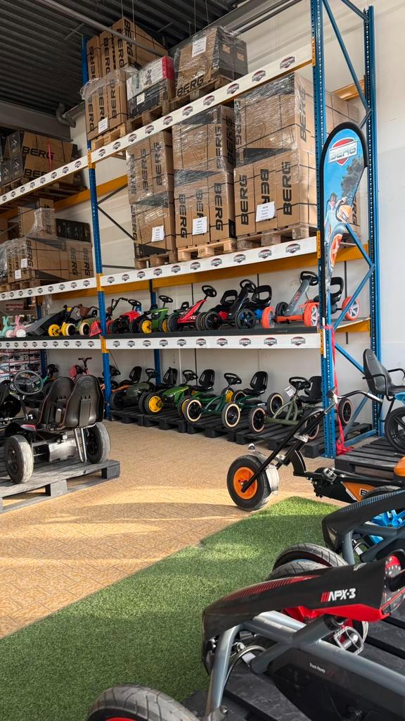 BERG Skelters Buddy Rally Reppy Showroom kom testen Skelter, Kinderen en Baby's, Speelgoed | Buiten | Skelters, Zo goed als nieuw