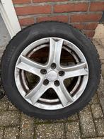 Pirelli winterbanden Polo 6N 6R, Auto-onderdelen, Banden en Velgen, Ophalen, Gebruikt, 15 inch, Banden en Velgen