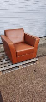 vintage lederen fauteuil, Antiek en Kunst, Antiek | Meubels | Stoelen en Banken, Ophalen