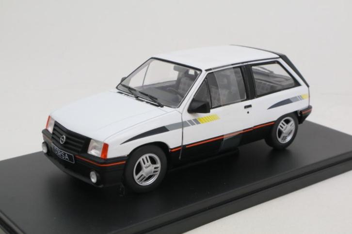 1:24  Opel Corsa SR 1985  -  Whitebox, Hobby en Vrije tijd, Modelauto's | 1:24, Nieuw, Auto, Overige merken, Ophalen of Verzenden