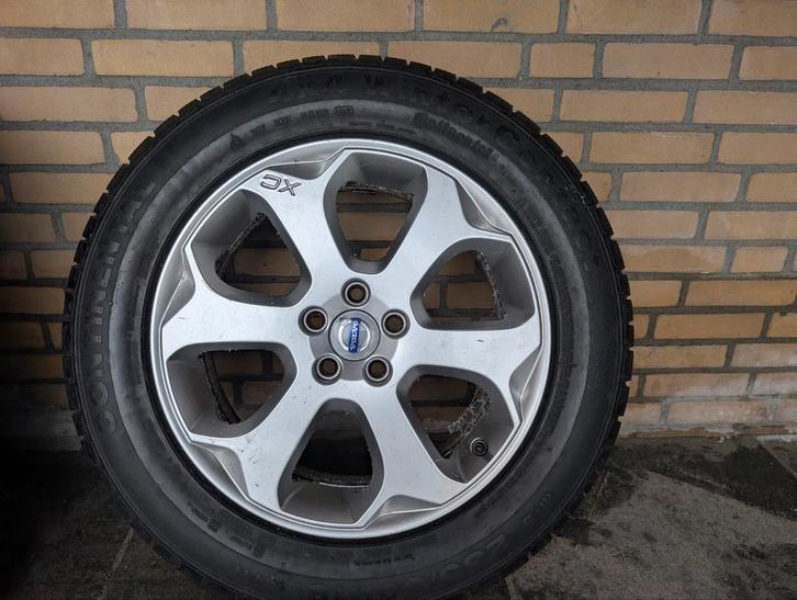 Volvo XC60 Winterset - Continental - Goed Profiel, Auto-onderdelen, Banden en Velgen, Banden en Velgen, Winterbanden, 18 inch
