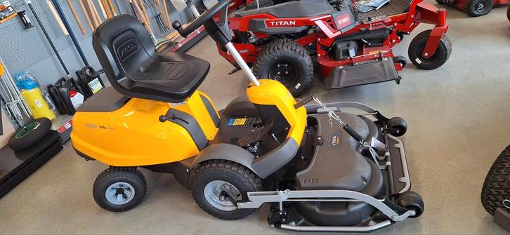 Stiga Villa 15 HST Frontmaaier - Nieuw, Tuin en Terras, Grasmaaiers, Nieuw, Benzine-grasmaaier, 50 cm of meer, Cirkelmaaier, Elektrische starter