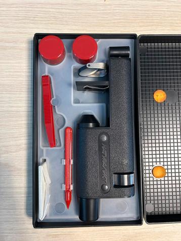 Microscoop NIEUW in doos met toebehoren beschikbaar voor biedingen
