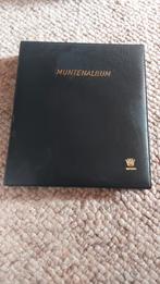 Munten album leeg., Postzegels en Munten, Postzegels | Toebehoren, Ophalen of Verzenden, Verzamelalbum