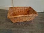 Rieten mand, Huis en Inrichting, Woonaccessoires | Schalen en Manden, Mand, Ophalen of Verzenden, Zo goed als nieuw, Riet