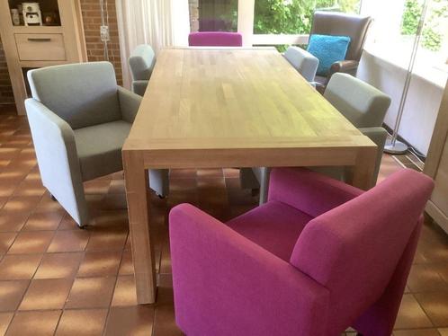 grote eetkamertafel met 6 zeer comfortabele stoelen., Huis en Inrichting, Complete eetkamers, Zo goed als nieuw, Ophalen