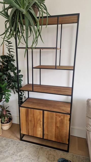 Vakkenkast - Shelves/bookcase with doors