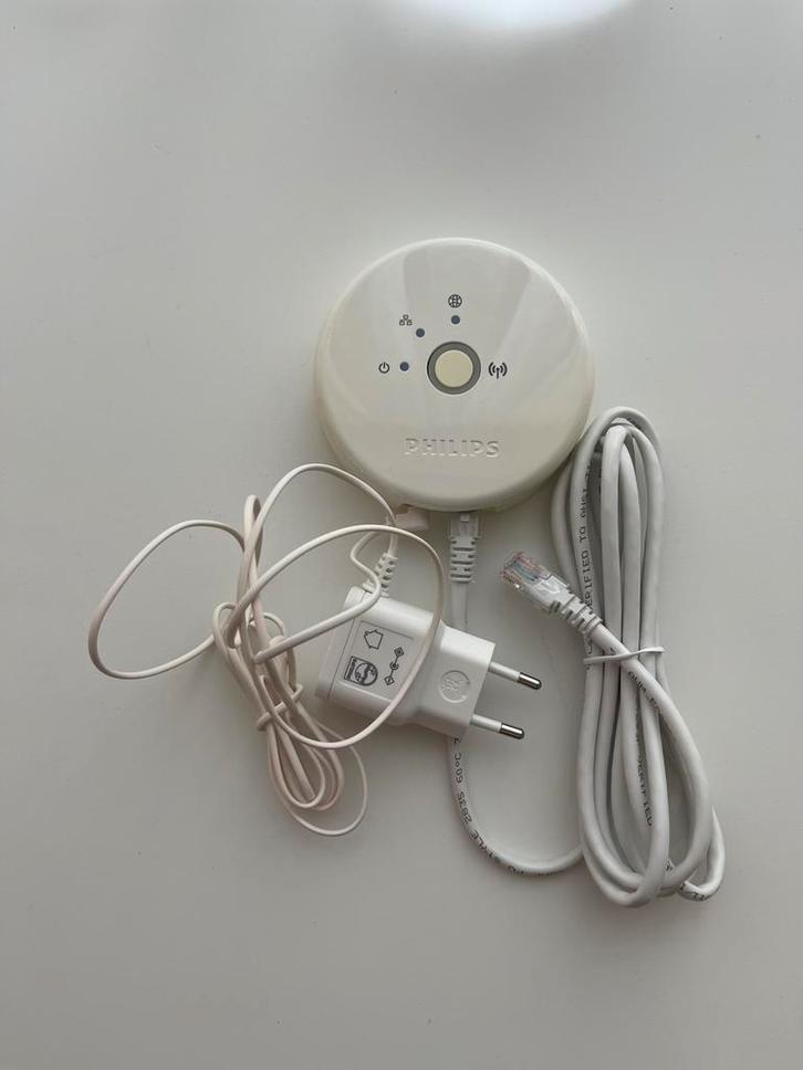 Philips Hue Bridge V1 Gebruikt iets verkleurd, Huis en Inrichting, Lampen | Losse lampen, Gebruikt, Overige typen, Ophalen of Verzenden