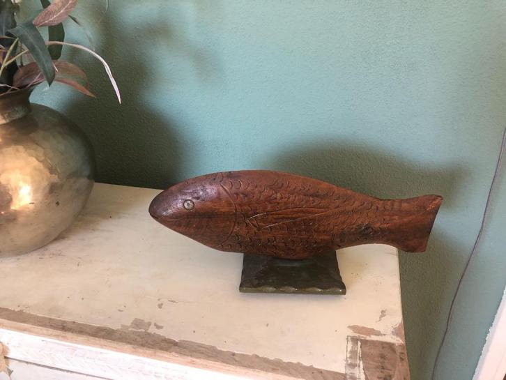 Decoratief houten beeld van een vis, handgesneden, Antiek en Kunst, Kunst | Beelden en Houtsnijwerken, Ophalen of Verzenden