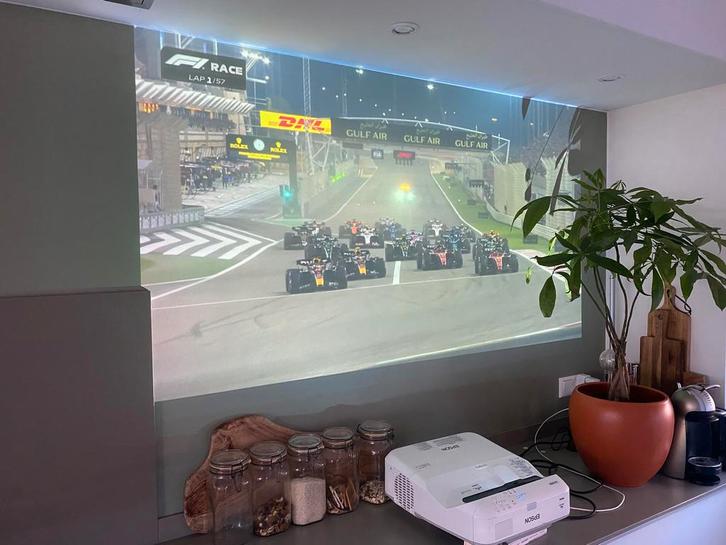 Epson EB-680 | Ultra Short Throw | 3500 Lumen | 3x HDMI, Audio, Tv en Foto, Beamers, Gebruikt, LCD, Full HD (1080), Ophalen