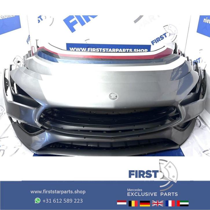 W118 BUMPER CLA AMG VOORBUMPER A1188853901 C118 ZWART WIT GR, Auto-onderdelen, Carrosserie en Plaatwerk, Bumper, Mercedes-Benz