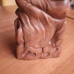 Bali Indonesië: Houten Beeld Moeder Zoogt Kind, Verzenden