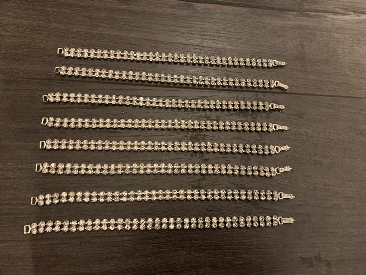 Partij 8 stuks mooie strass armbandjes A5/3, Boeken, Essays, Columns en Interviews, Nieuw, Verzenden