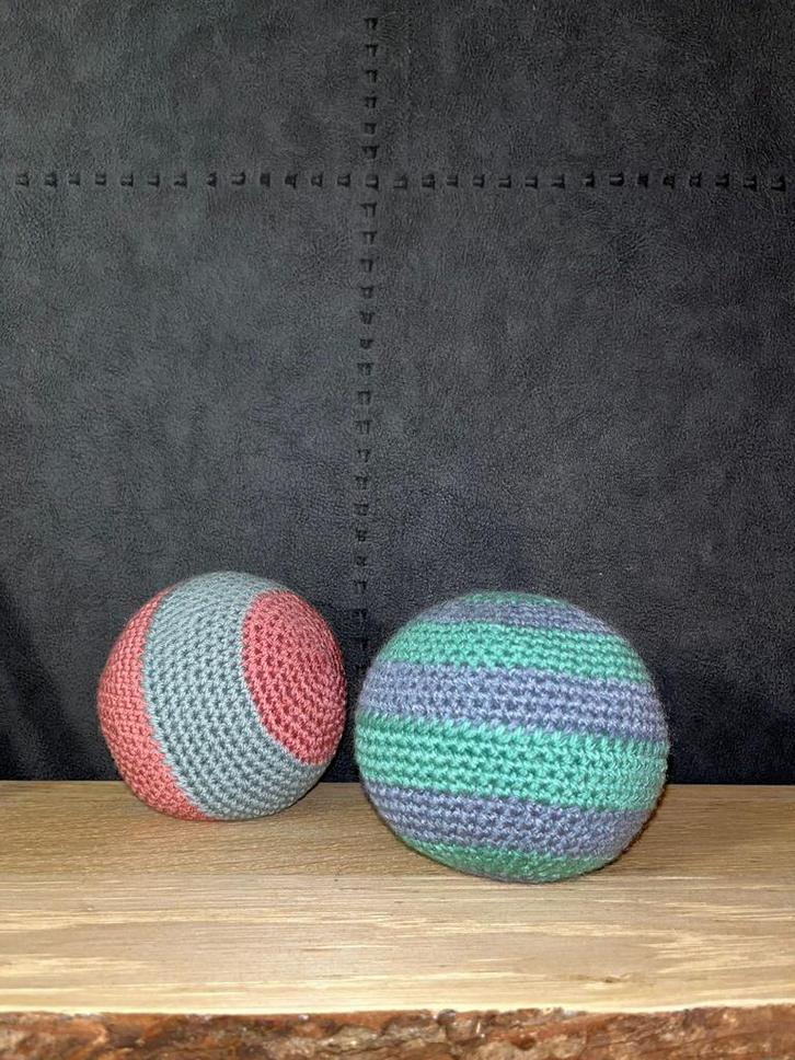 Gehaakte rammelballen, Kinderen en Baby's, Speelgoed | Babyspeelgoed, Zo goed als nieuw, Overige typen, Ophalen of Verzenden
