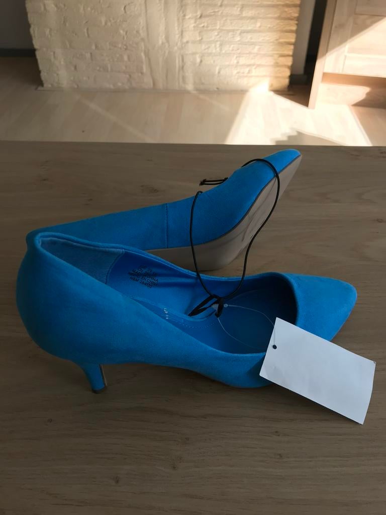 Blauwe hakken, Kleding | Dames, Blauw, Nieuw, Ophalen of Verzenden, Schoenen met hoge hakken
