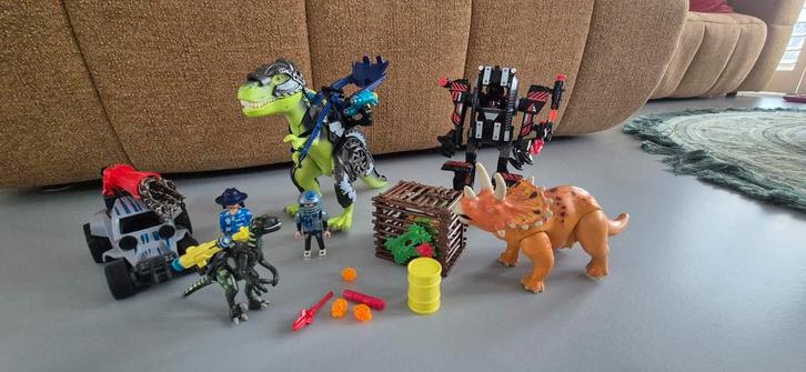 Dino Rise Playmobil 2 sets, Kinderen en Baby's, Speelgoed | Actiefiguren, Zo goed als nieuw, Ophalen of Verzenden