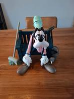 Disney beeld goofy op bank, Verzamelen, Ophalen, Goofy of Pluto, Zo goed als nieuw, Beeldje of Figuurtje